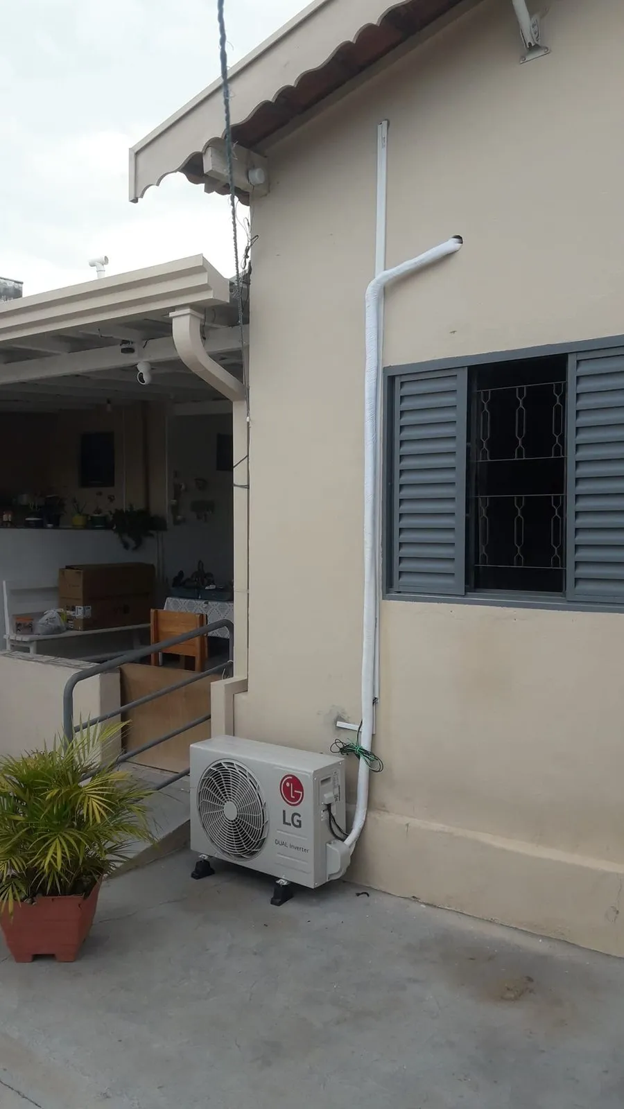 Ponto elétrico para ar-condicionado em área externa