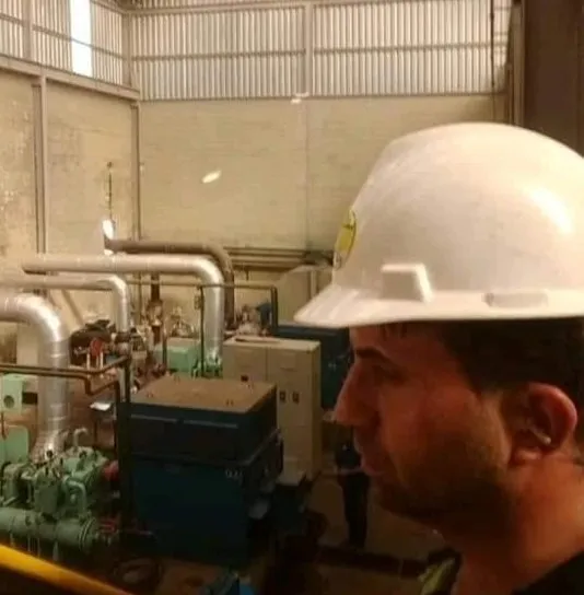 Assistência técnica em sala de máquinas industrial